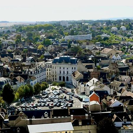 "Studio Cinema" Auxerre Εξωτερικό φωτογραφία