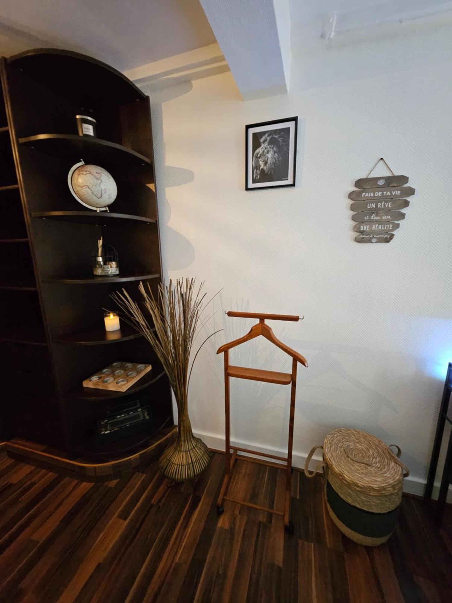 "Studio Cinema" Auxerre Εξωτερικό φωτογραφία