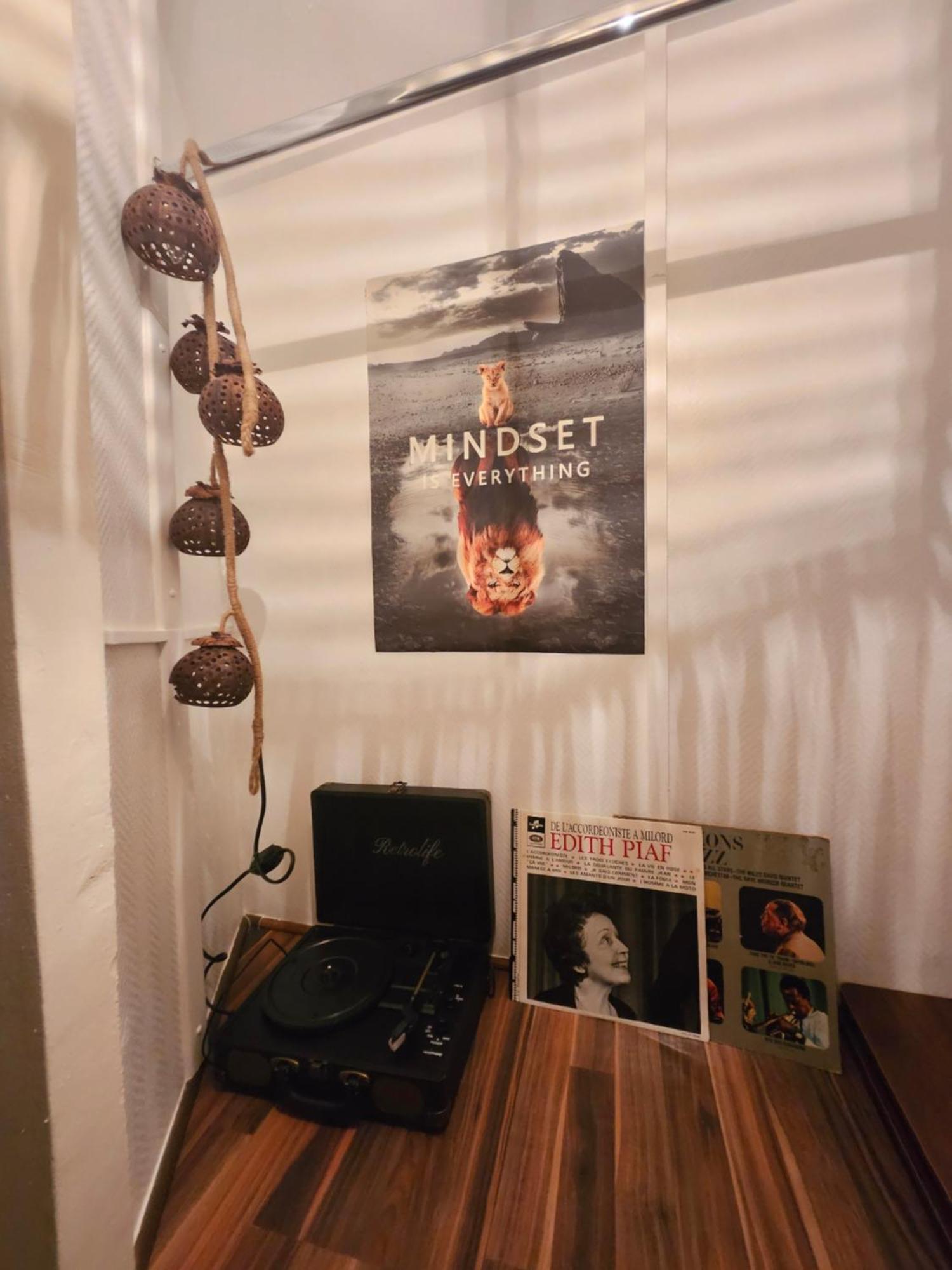 "Studio Cinema" Auxerre Εξωτερικό φωτογραφία