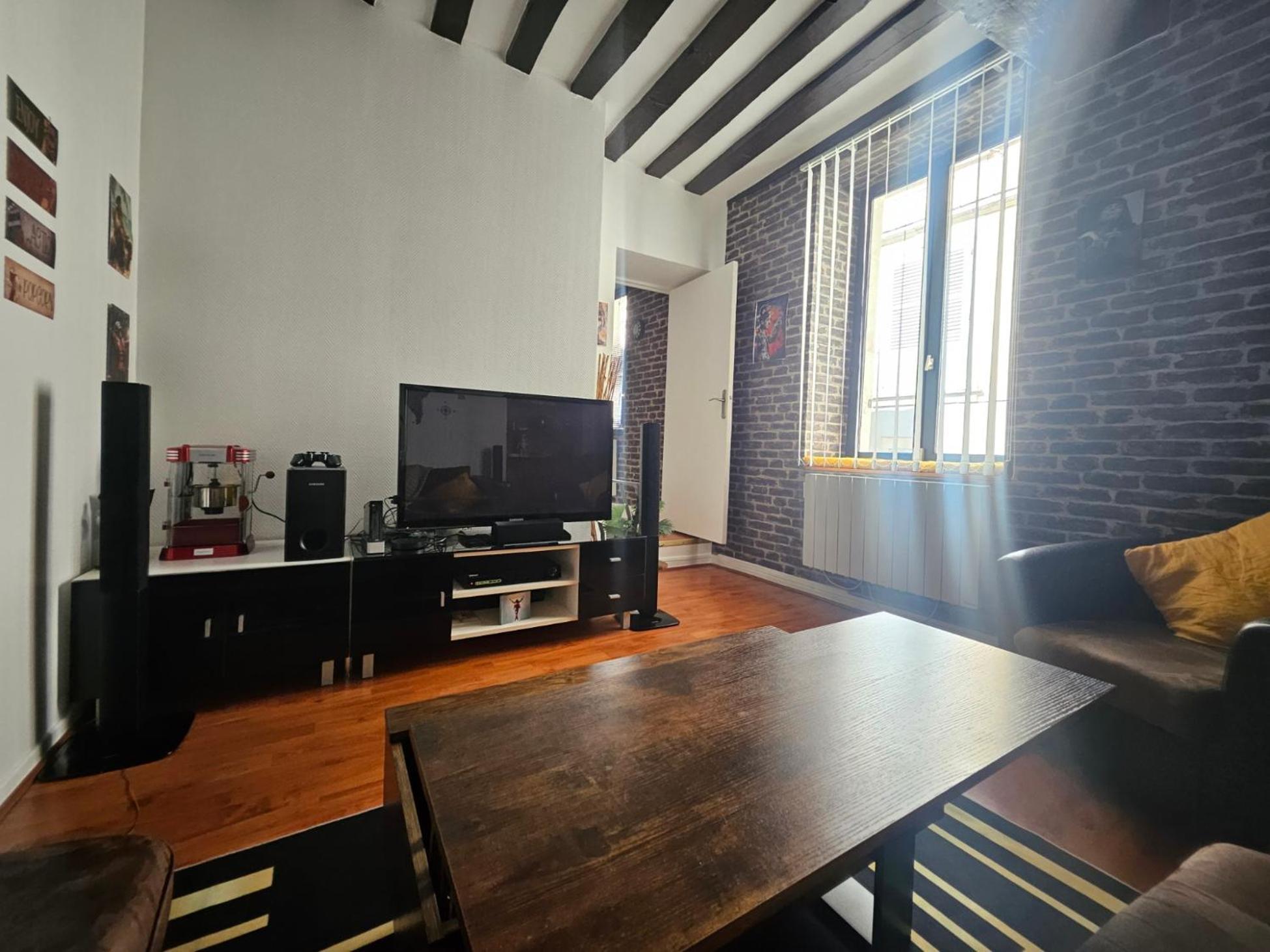 "Studio Cinema" Auxerre Εξωτερικό φωτογραφία